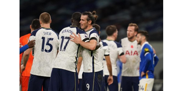 Gareth Bale segna il primo gol a Tottenham Hotspur